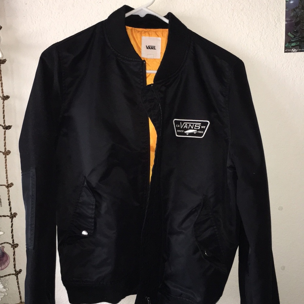 WOMENS VANS  PUFFER JACKET